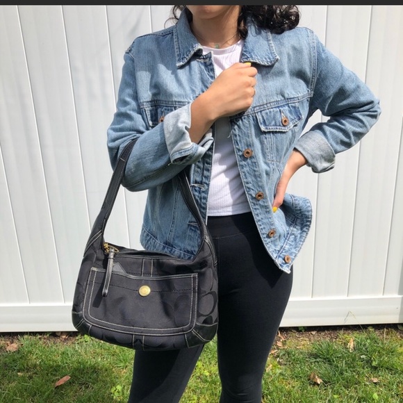 Coach Signature C Canvas and leather Hobo. - Picture 1 of 8